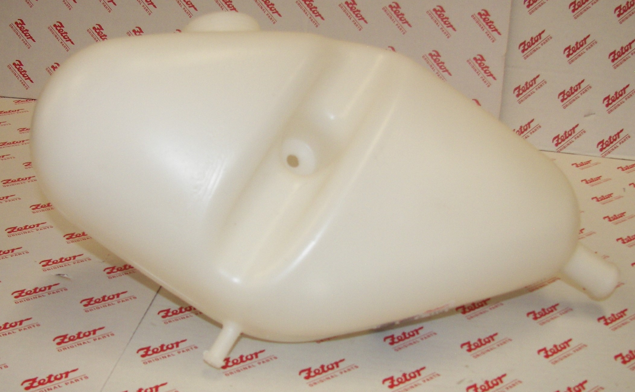 COOLANT EXPANSION TANK W/O CAP