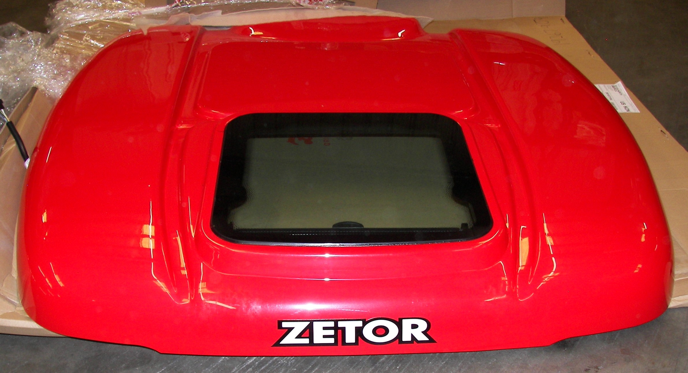 ROOF ASSY (RED PLASTIC) WITH GLASS WINDOW