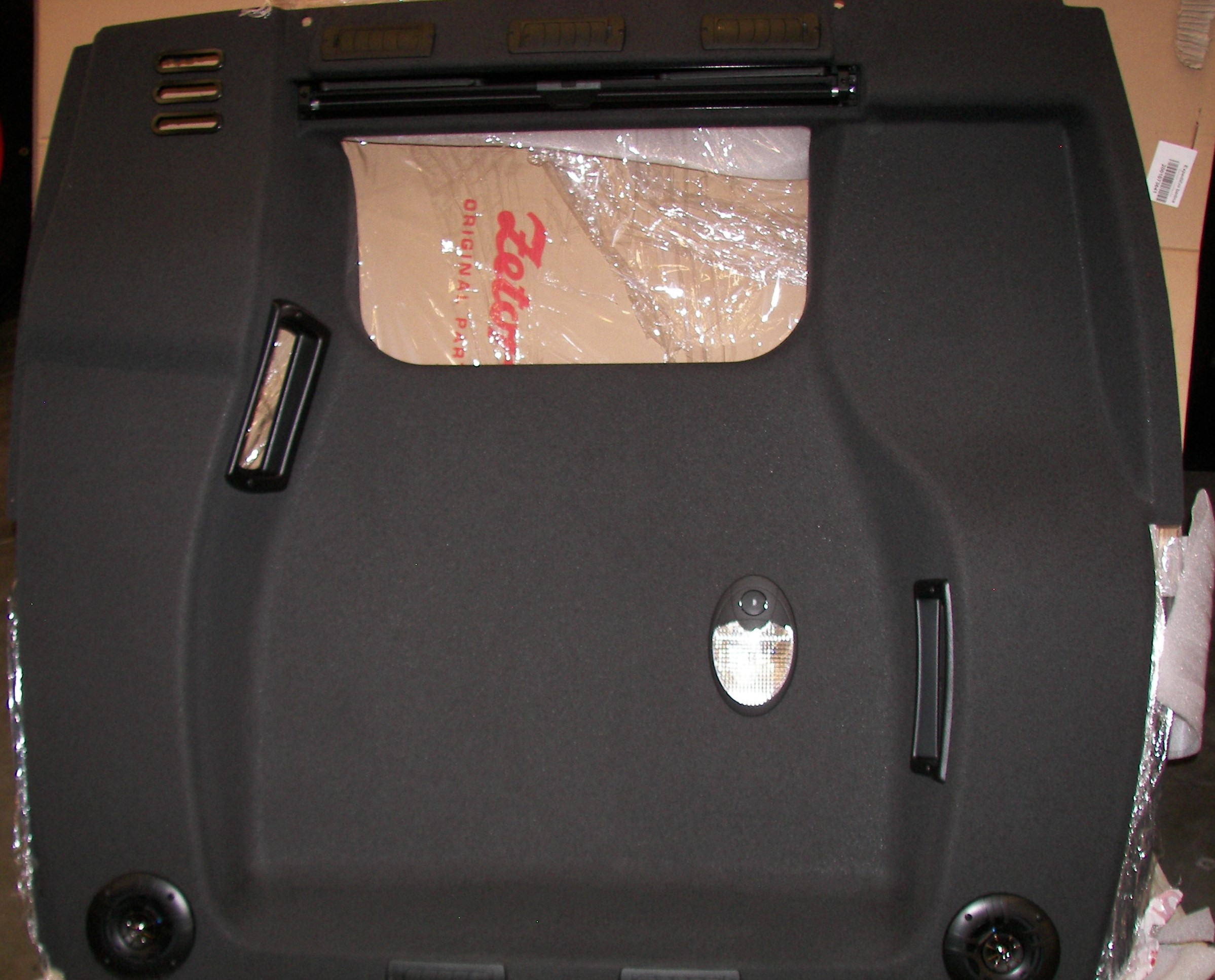 CAB HEADLINER (GREY OR BLACK PART) WITH SPEAKERS FOR ROOF #103218