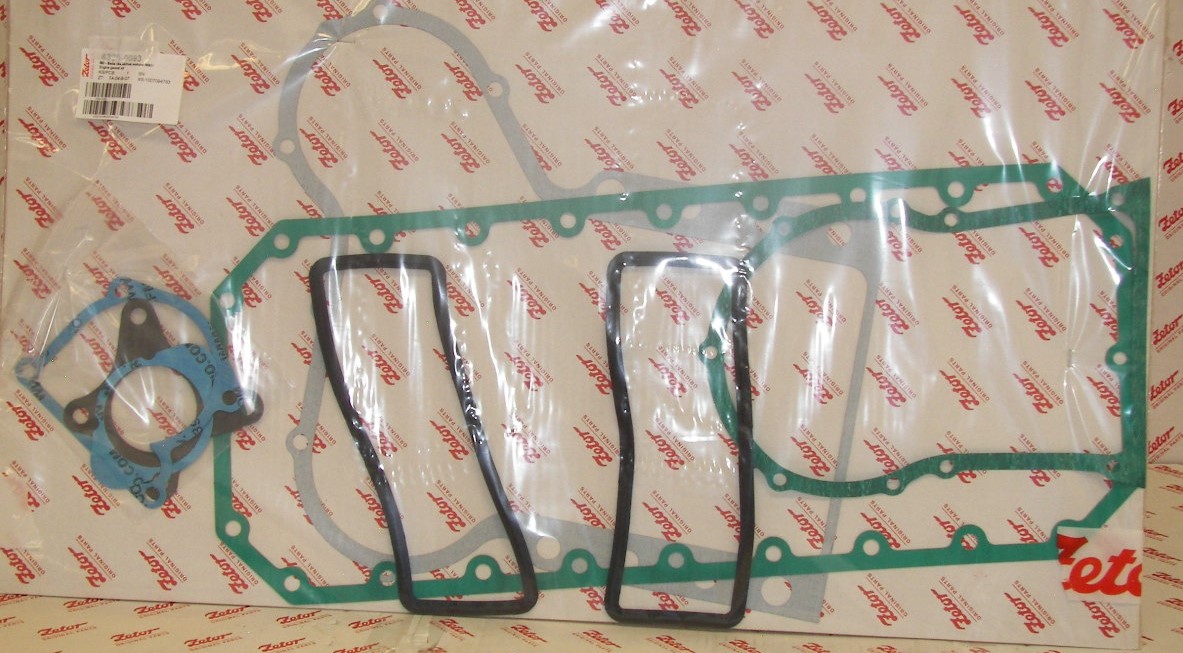 CRANKCASE GASKET SET, INCLUDES ALL FLAT GASKETS FOR CRANKCASE