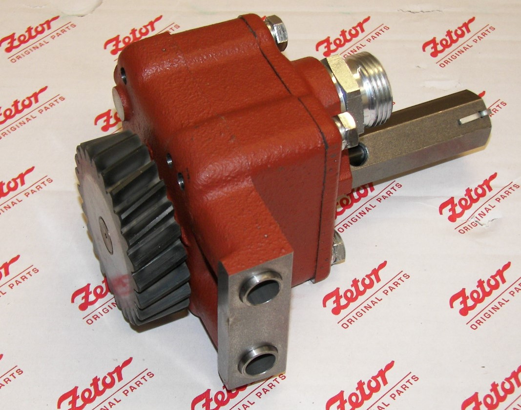 ENGINE OIL PUMP