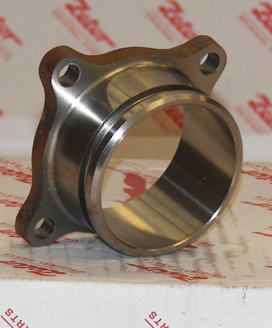 FLANGE, TO TURBO OUTLET